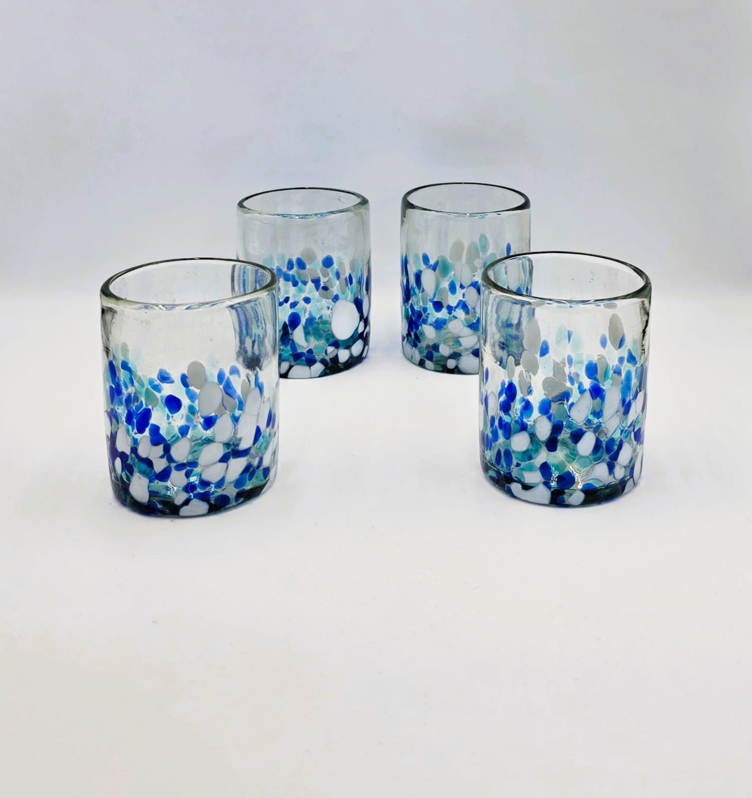 SET DE JARRA Y VASOS MODELO PINTAS BLUE (1 JARRA, 6 PZ DE VASO)