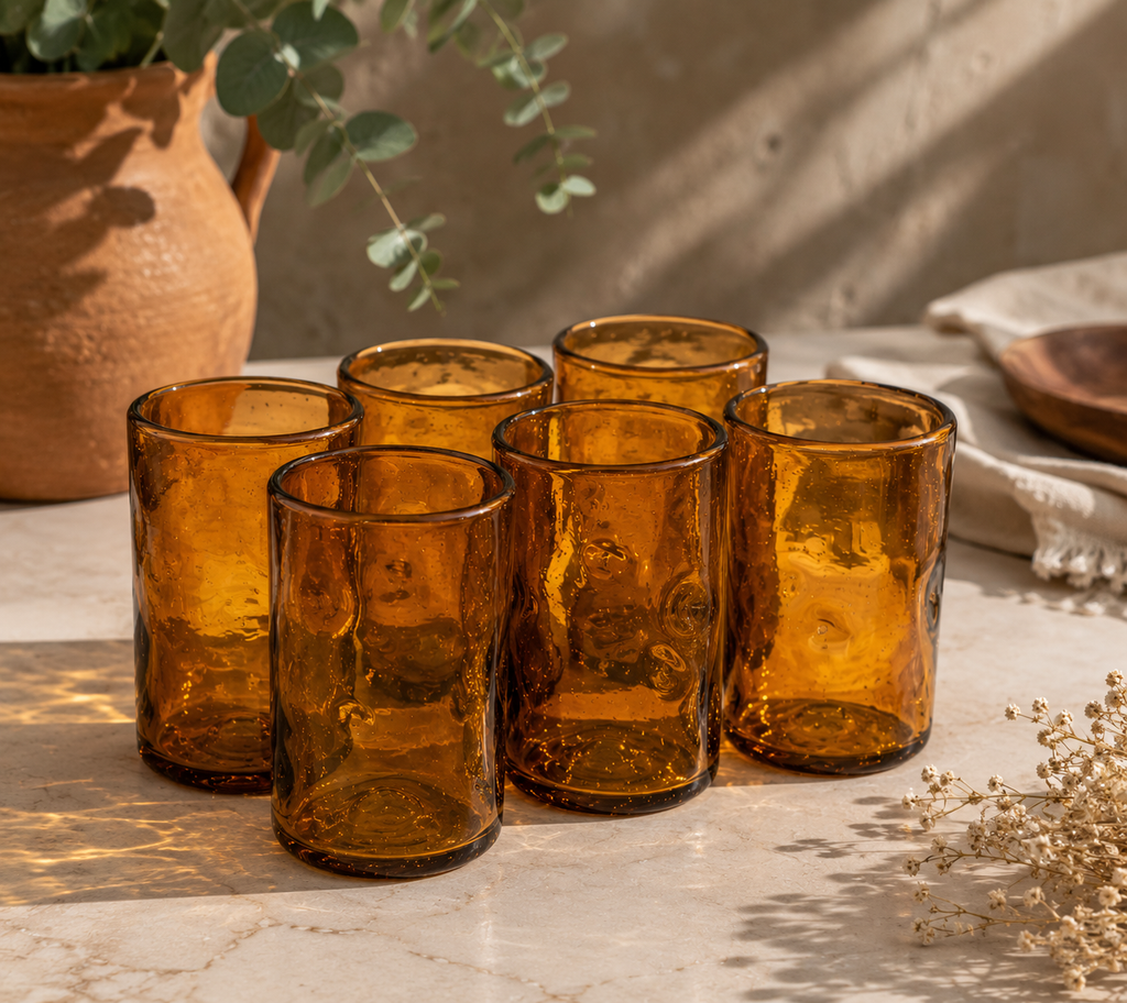 Set de 6 Vasos de Vidrio Soplado Ámbar Picado